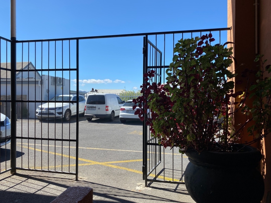 To Let commercial Property for Rent in Somerset West Western Cape